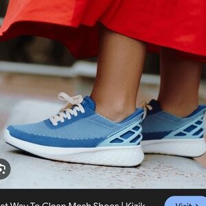 Kizik Athens Unisex Shoe Is Blue Mist